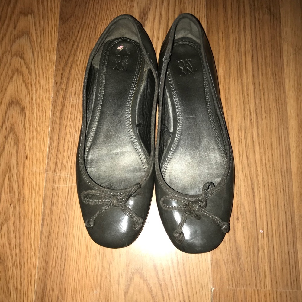 Gray flats